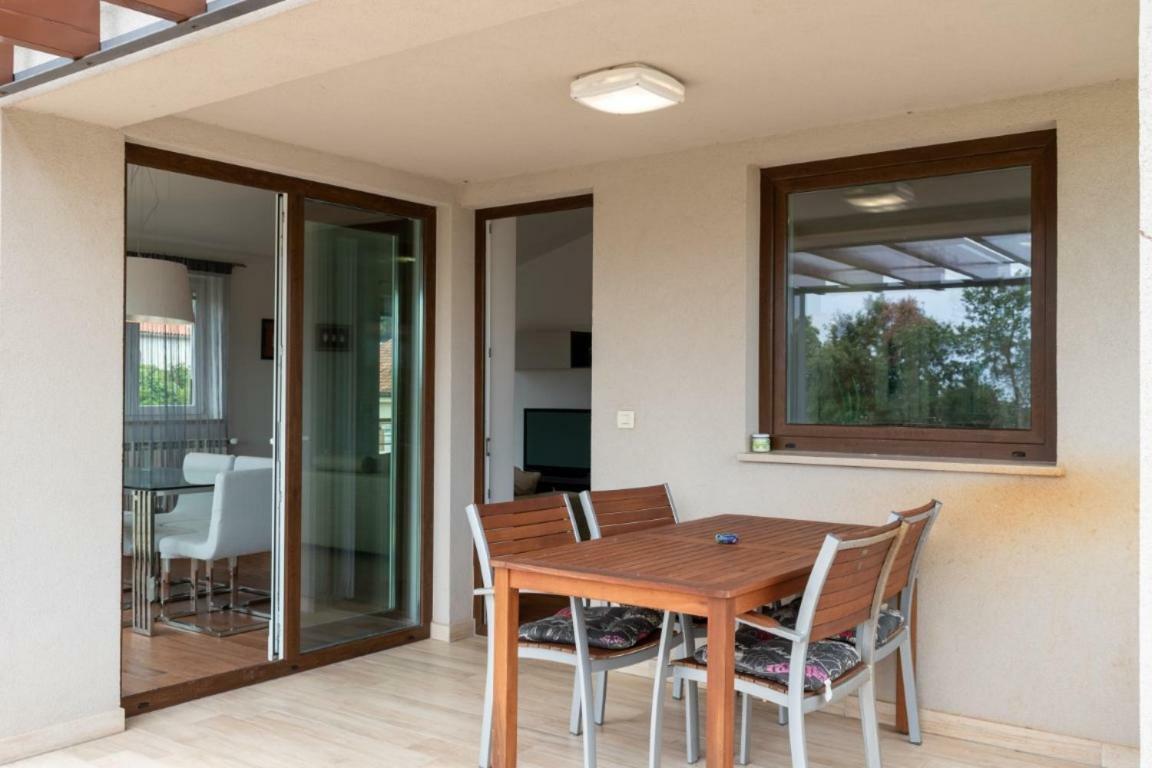 Apartamento House Mia Ližnjan Exterior foto